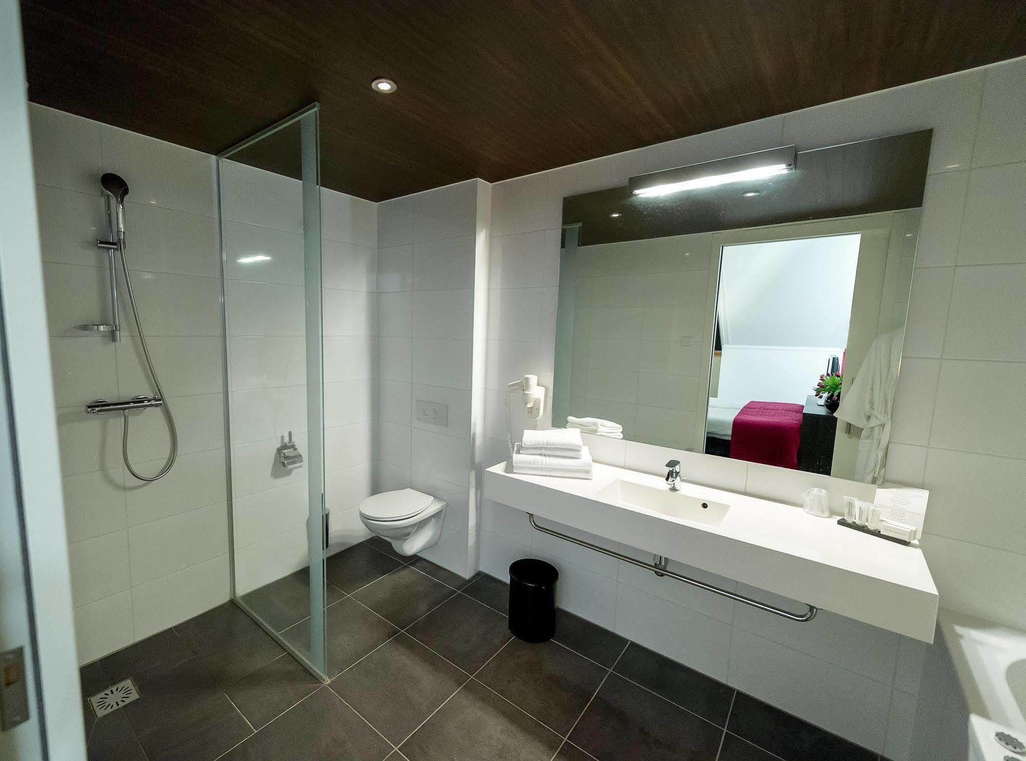 Hotel Bornholm فيست تيرشخيلينج المظهر الخارجي الصورة