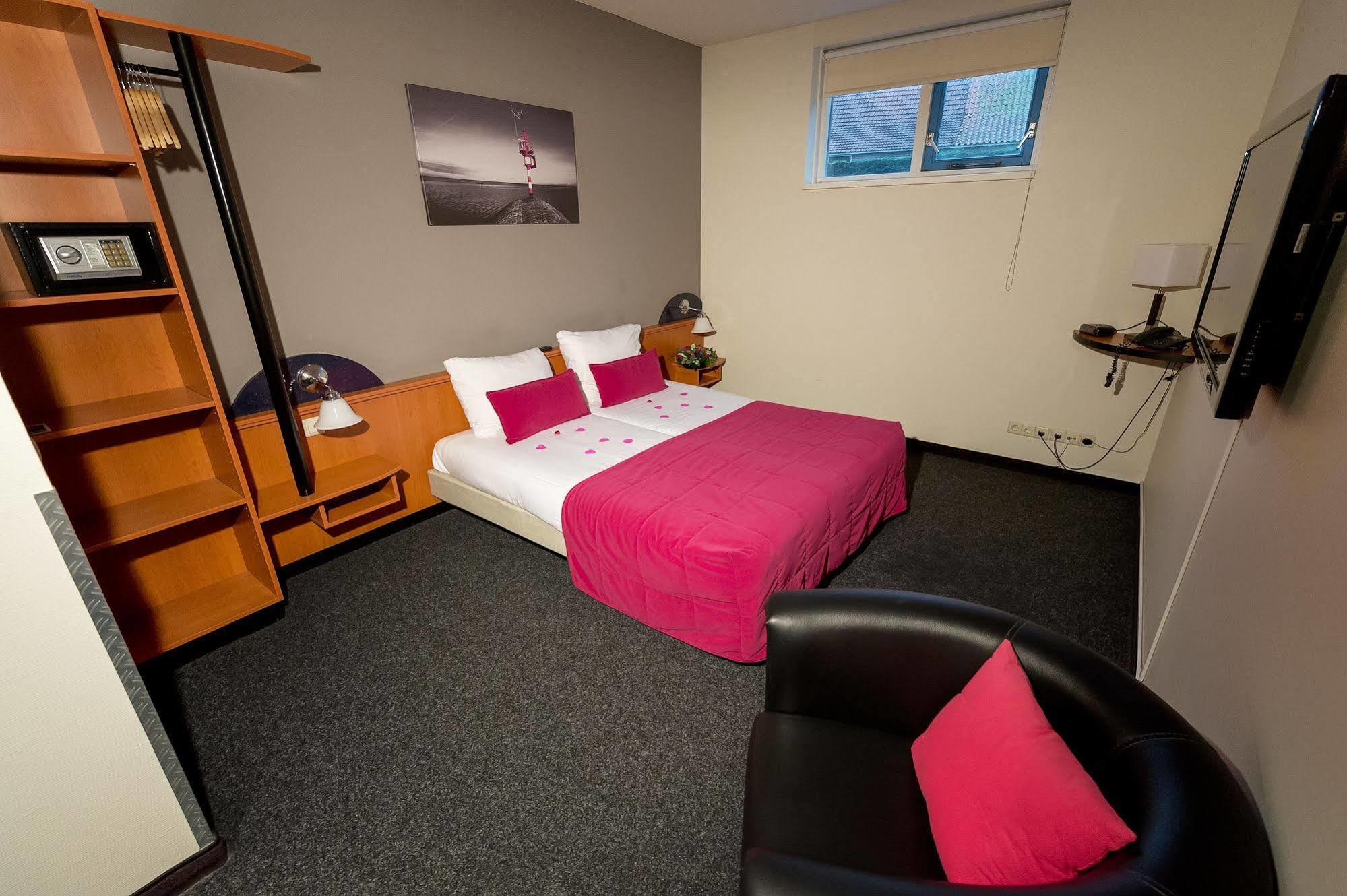 Hotel Bornholm فيست تيرشخيلينج المظهر الخارجي الصورة